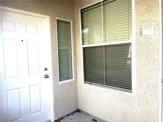 10001 Peace Way 1327, Las Vegas, NV 89147