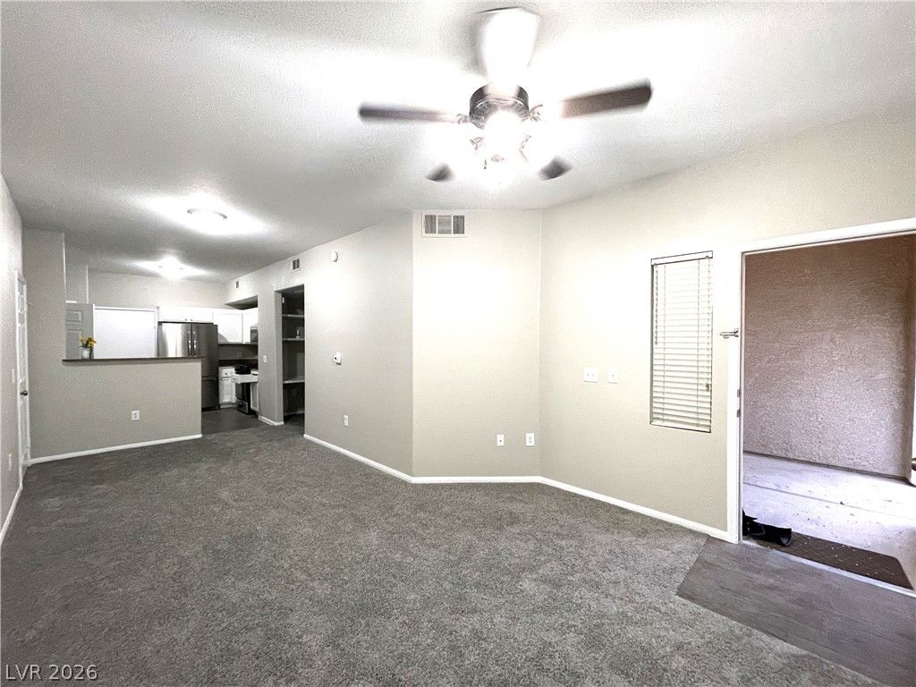 10001 Peace Way 1327, Las Vegas, NV 89147
