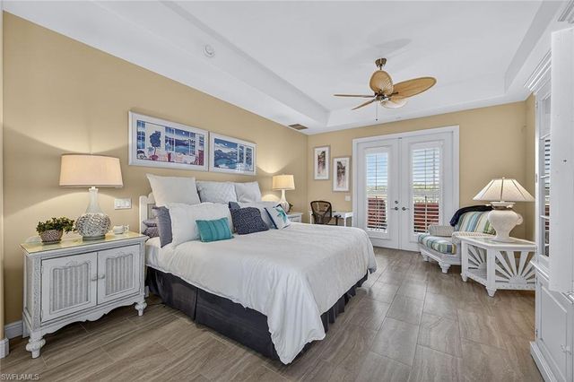 580 Avellino Isles CIR 201, Naples, FL 34119