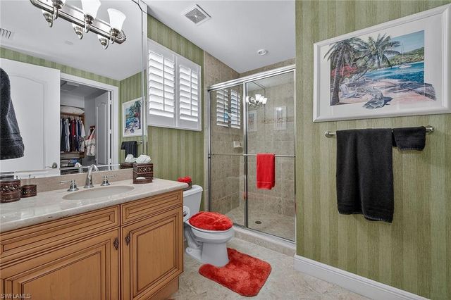 580 Avellino Isles CIR 201, Naples, FL 34119