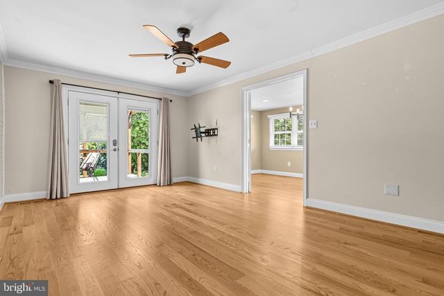 9304 STUART AVE, Manassas, VA 20110