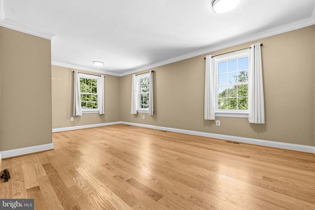9304 STUART AVE, Manassas, VA 20110