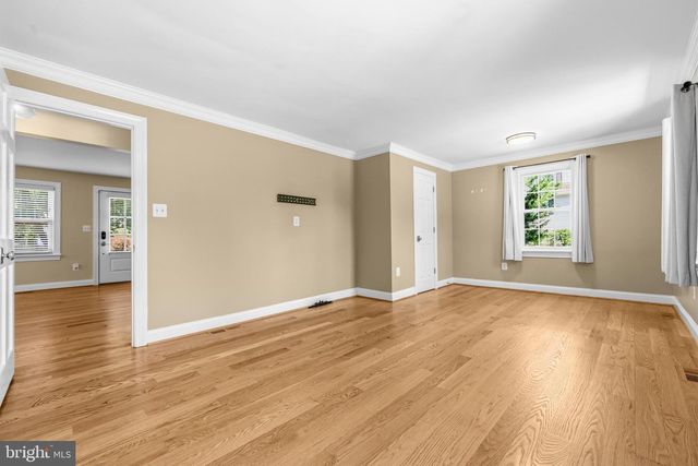 9304 STUART AVE, Manassas, VA 20110
