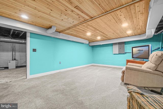 9304 STUART AVE, Manassas, VA 20110