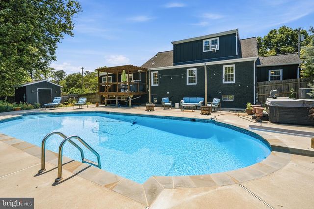 9304 STUART AVE, Manassas, VA 20110
