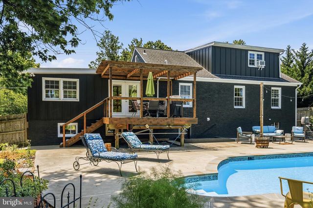 9304 STUART AVE, Manassas, VA 20110