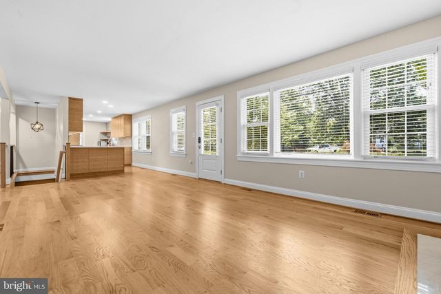 9304 STUART AVE, Manassas, VA 20110