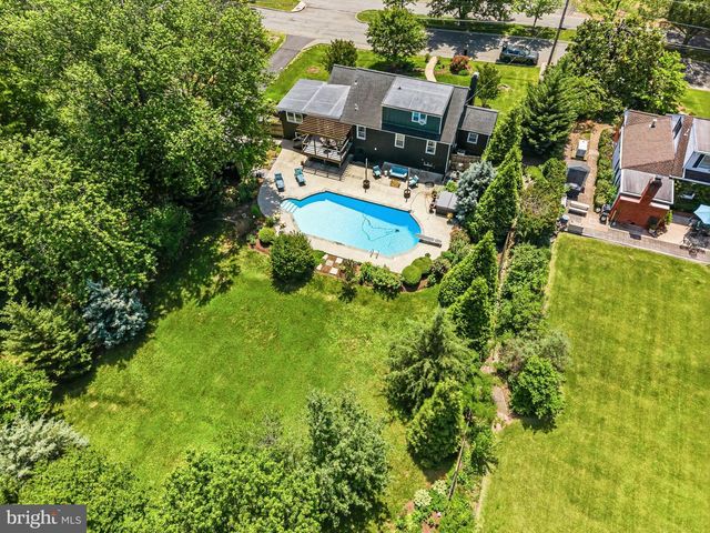9304 STUART AVE, Manassas, VA 20110