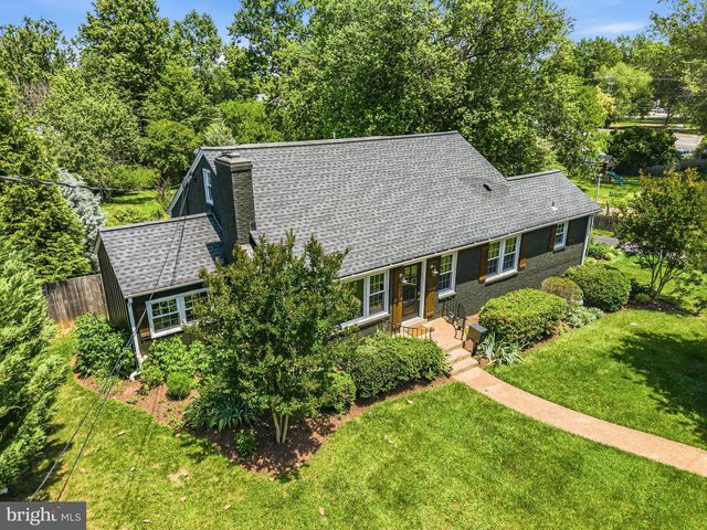 9304 STUART AVE, Manassas, VA 20110