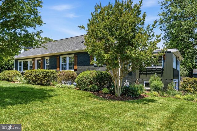9304 STUART AVE, Manassas, VA 20110