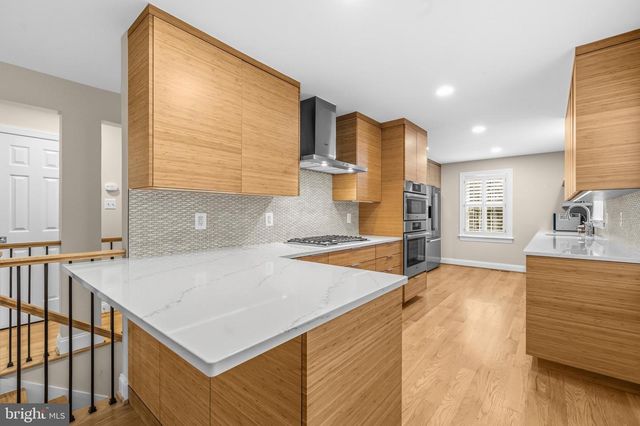 9304 STUART AVE, Manassas, VA 20110