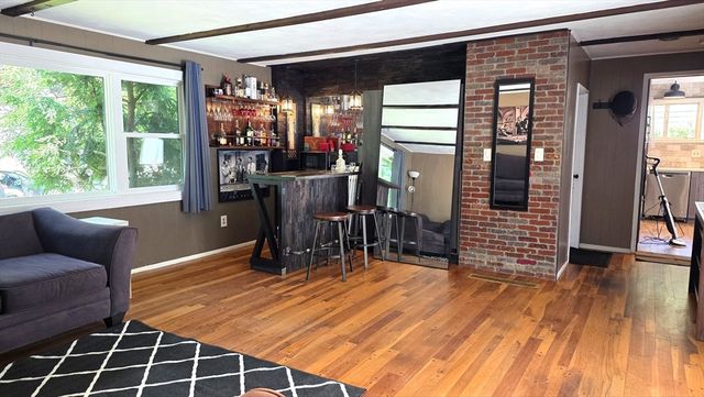 19 Avon Rd, Norwood, MA 02062