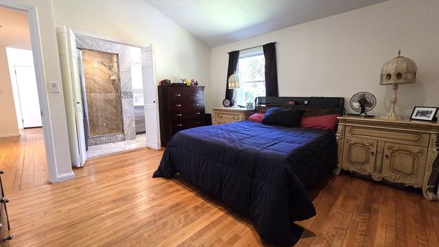 19 Avon Rd, Norwood, MA 02062