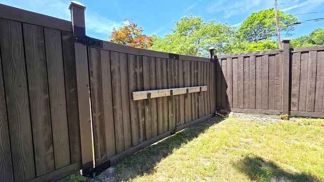 19 Avon Rd, Norwood, MA 02062