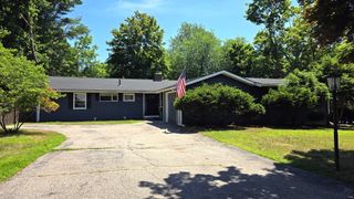 19 Avon Rd, Norwood, MA 02062