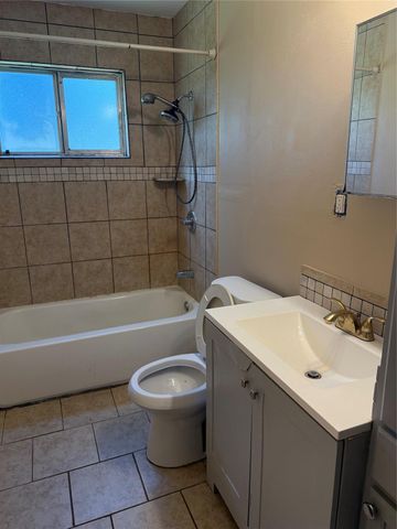 7301 Hummingbird Lane, Texas City, TX 77591