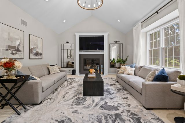 15 Glacier Circle, South Barrington, IL 60010