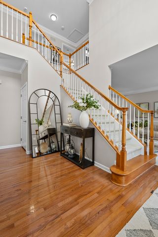 15 Glacier Circle, South Barrington, IL 60010