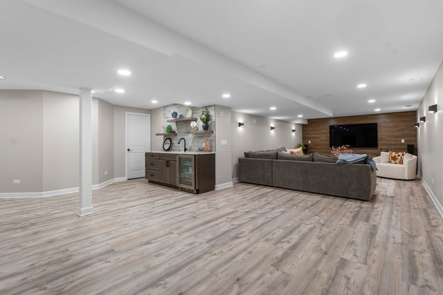 15 Glacier Circle, South Barrington, IL 60010