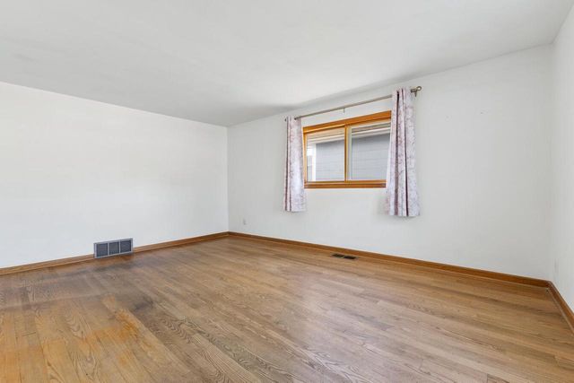 7915 45th AVENUE, Kenosha, WI 53142