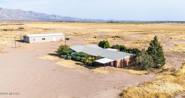 3923 W Thompson Road, Elfrida, AZ 85610