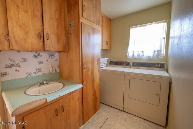 3923 W Thompson Road, Elfrida, AZ 85610