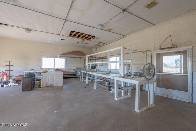 3923 W Thompson Road, Elfrida, AZ 85610