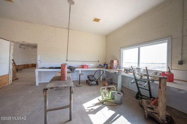 3923 W Thompson Road, Elfrida, AZ 85610