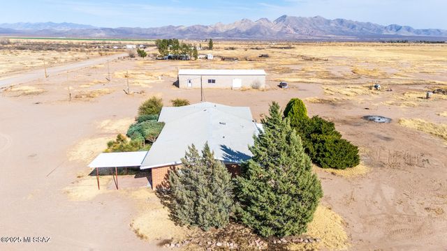 3923 W Thompson Road, Elfrida, AZ 85610
