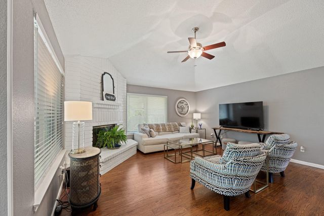 1221 Bell Rock CIR, Pflugerville, TX 78660