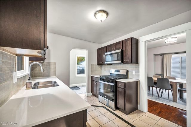 3879 W 157th Street, Cleveland, OH 44111