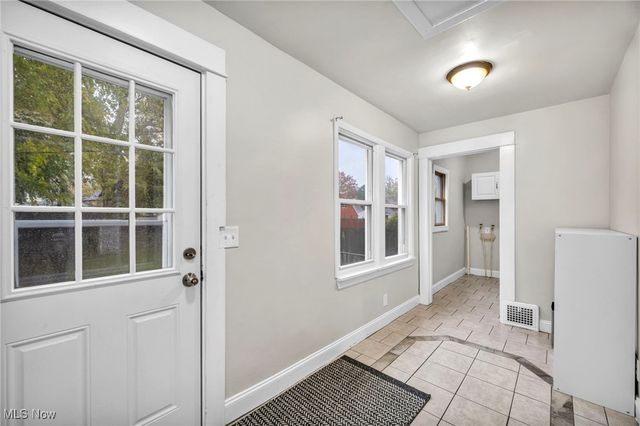 3879 W 157th Street, Cleveland, OH 44111