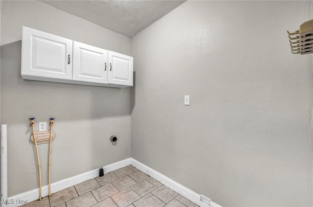 3879 W 157th Street, Cleveland, OH 44111