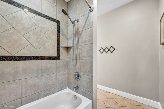 3879 W 157th Street, Cleveland, OH 44111