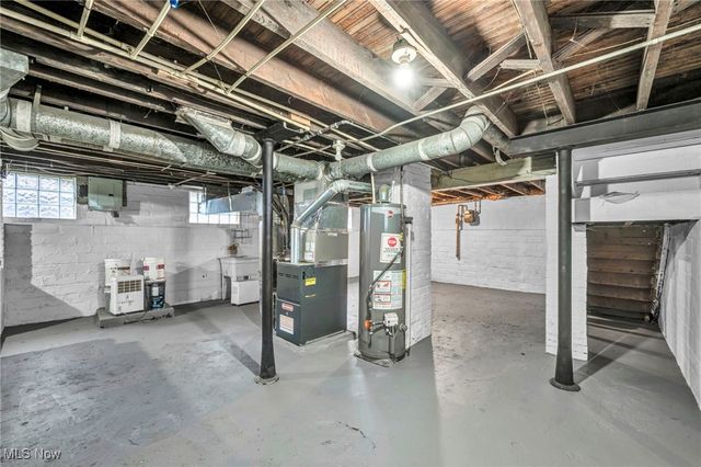 3879 W 157th Street, Cleveland, OH 44111