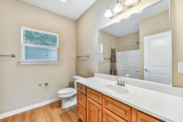 13242 9th Street, Santa Fe, TX 77510