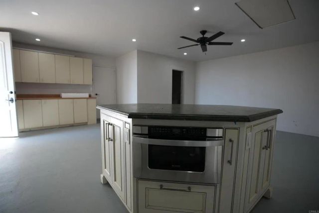 3730 Silverleaf Lane, Vista, CA 92084