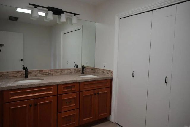 3730 Silverleaf Lane, Vista, CA 92084