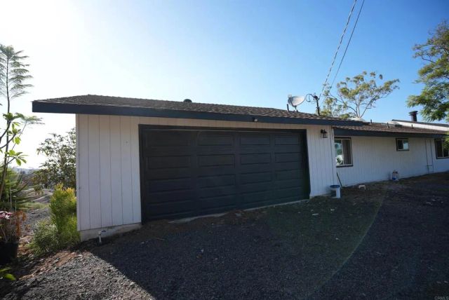 3730 Silverleaf Lane, Vista, CA 92084