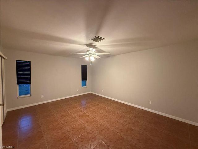 1713 SW 10th PL, Cape Coral, FL 33991