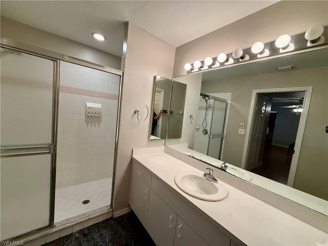 1713 SW 10th PL, Cape Coral, FL 33991