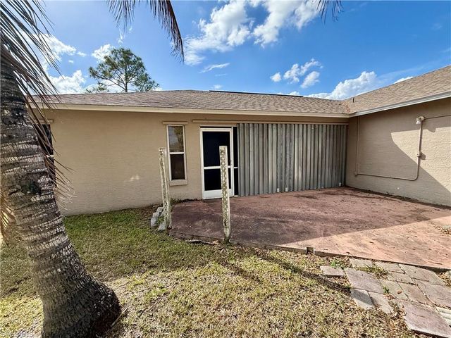 1713 SW 10th PL, Cape Coral, FL 33991