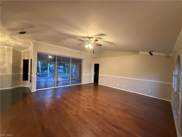 1713 SW 10th PL, Cape Coral, FL 33991