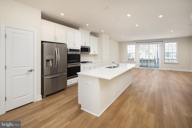 6310 BERKLEY BRIDGE PL, Haymarket, VA 20169