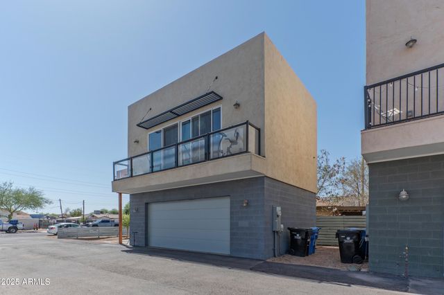 1110 S MONTEZUMA Avenue, Phoenix, AZ 85003