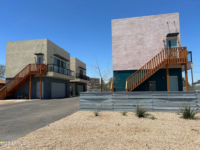 1110 S MONTEZUMA Avenue, Phoenix, AZ 85003