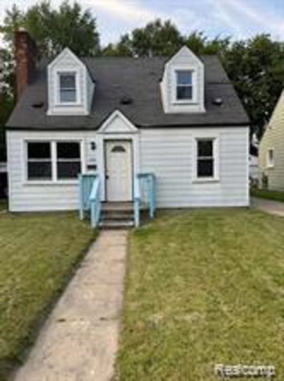 25866 Hanover Street, Dearborn Heights, MI 48125