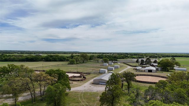 990 Doss Road, Millsap, TX 76066