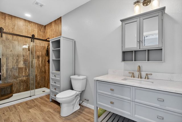 990 Doss Road, Millsap, TX 76066