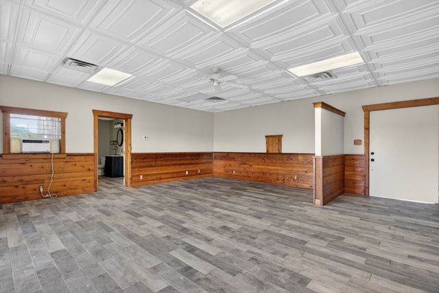 990 Doss Road, Millsap, TX 76066